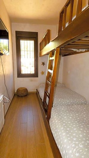 Image No.12-7 Bed Property for sale