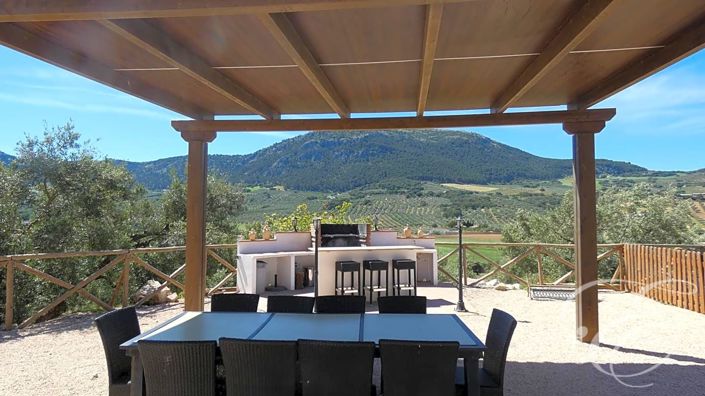 Image No.21-7 Bed Property for sale