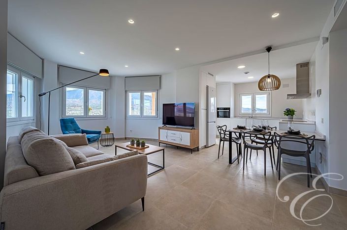 Image No.6-3 Bed Property for sale