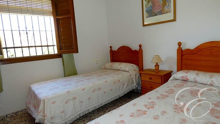 Image No.11-3 Bed Property for sale