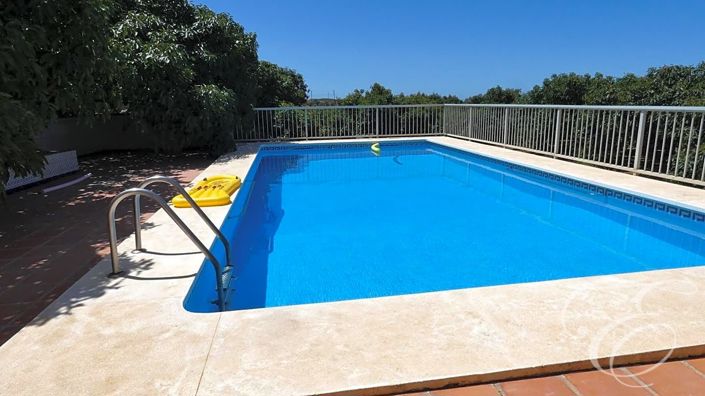 Image No.15-3 Bed Property for sale