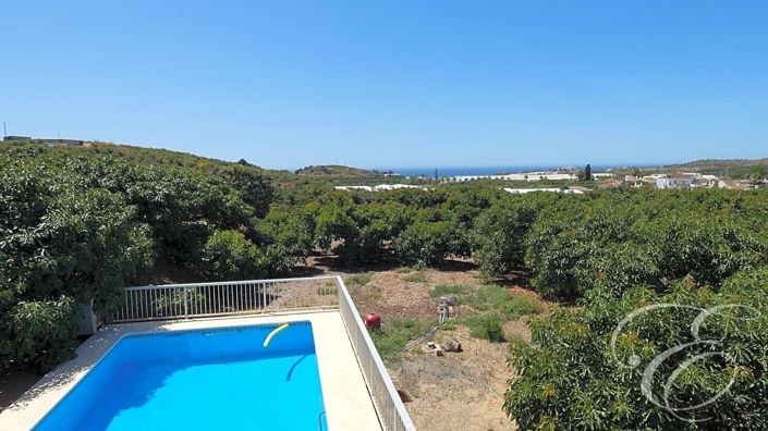 Image No.19-3 Bed Property for sale