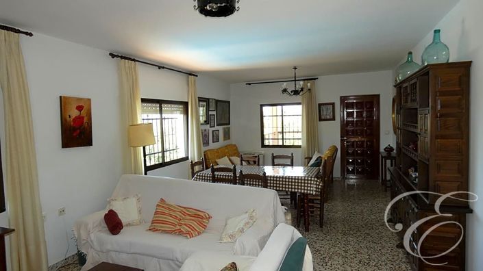 Image No.6-3 Bed Property for sale