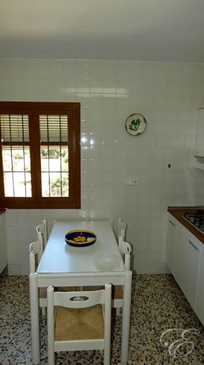 Image No.8-3 Bed Property for sale