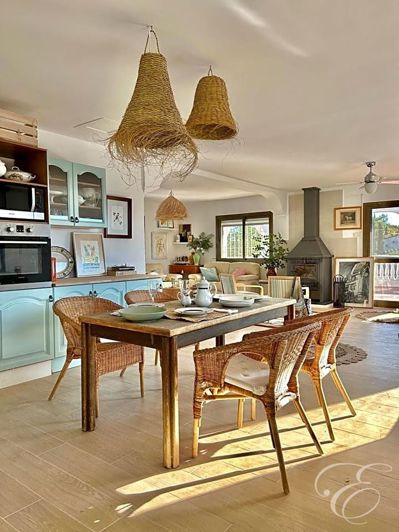 Image No.21-4 Bed Property for sale