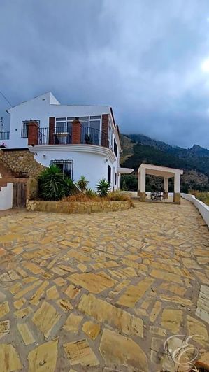 Image No.1-Propriété de 4 chambres à vendre à Alcaucín