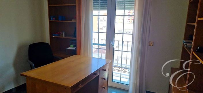 Image No.11-4 Bed Property for sale