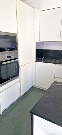 Image No.4-4 Bed Property for sale