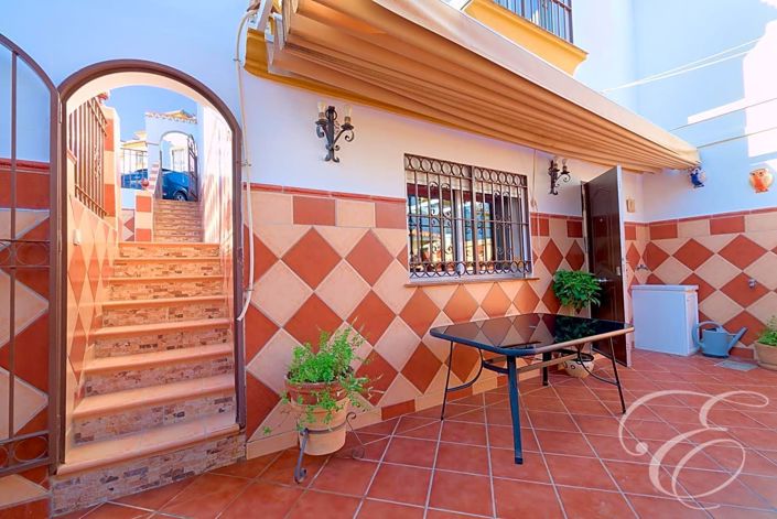 Image No.7-3 Bed Property for sale