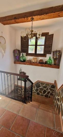 Image No.21-5 Bed Property for sale