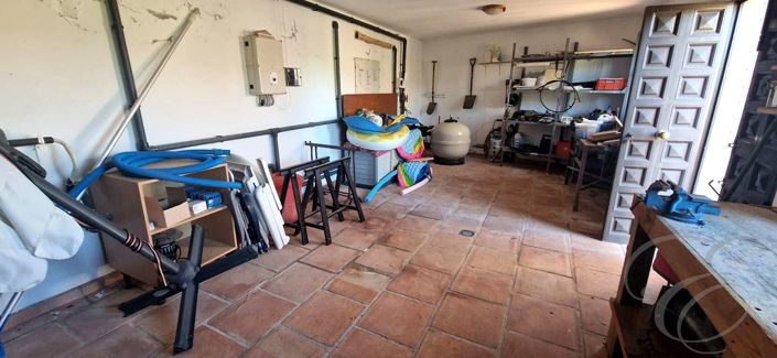 Image No.34-5 Bed Property for sale