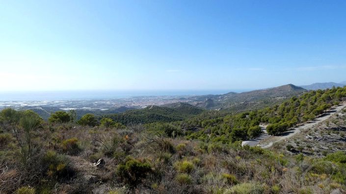 Image No.16-2 Bed Property for sale