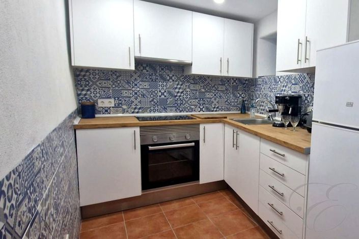 Image No.1-3 Bed Property for sale