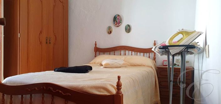 Image No.16-3 Bed Property for sale