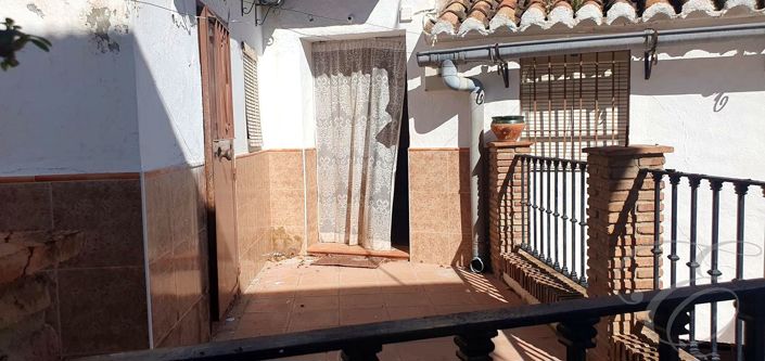 Image No.20-3 Bed Property for sale