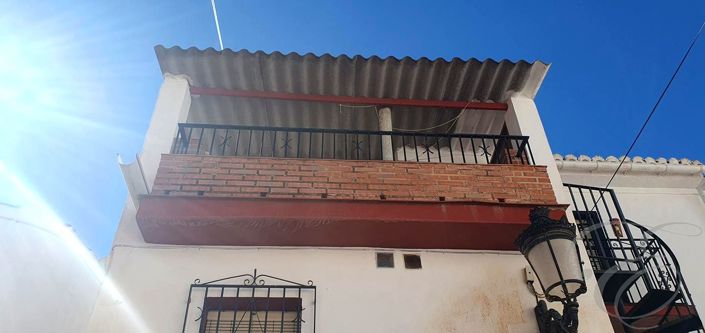 Image No.21-3 Bed Property for sale