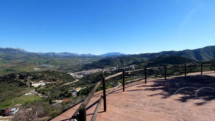 Image No.18-3 Bed Property for sale