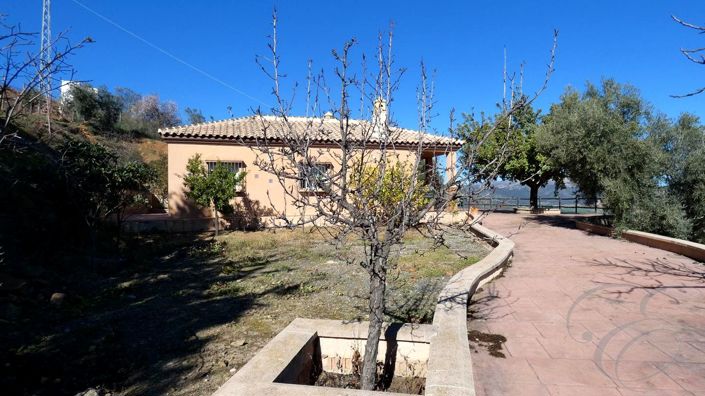 Image No.21-3 Bed Property for sale