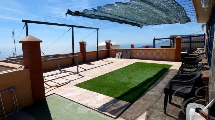 Image No.3-3 Bed Property for sale