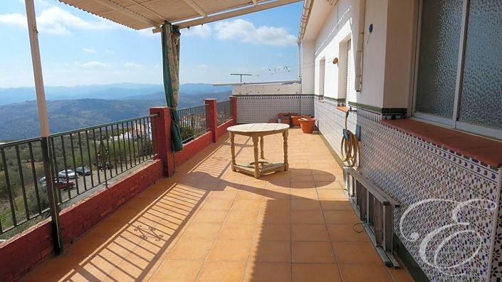Image No.1-Propriété de 4 chambres à vendre à Periana