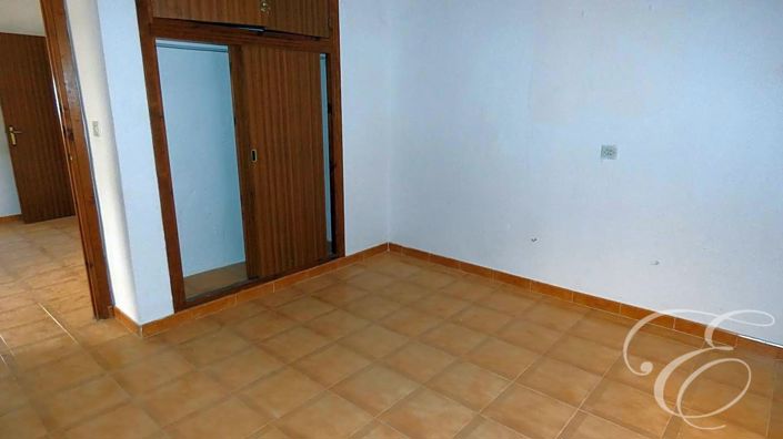 Image No.11-4 Bed Property for sale