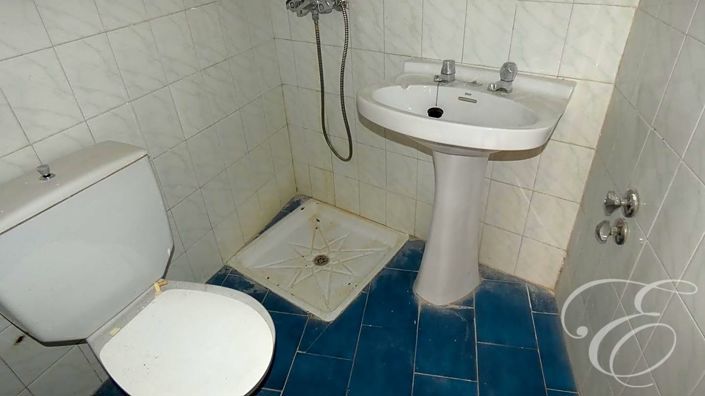 Image No.5-4 Bed Property for sale