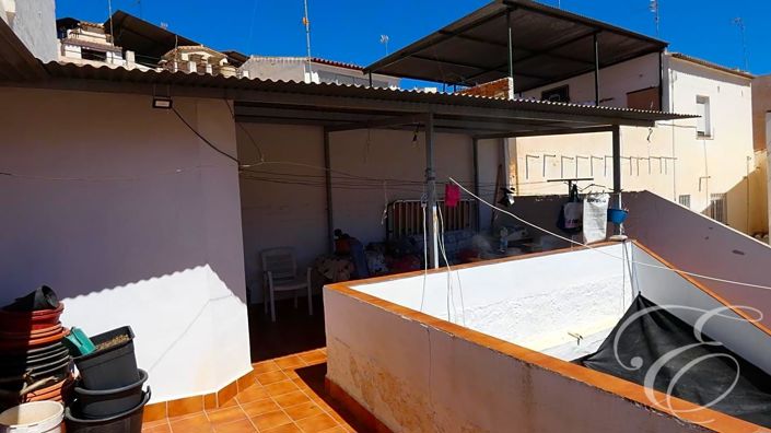 Image No.12-6 Bed Property for sale