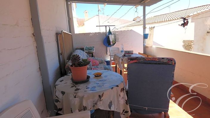 Image No.13-6 Bed Property for sale