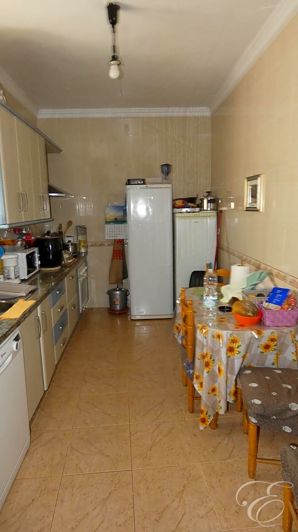 Image No.4-6 Bed Property for sale