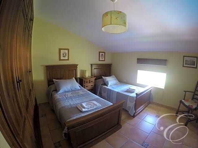 Image No.11-4 Bed Property for sale