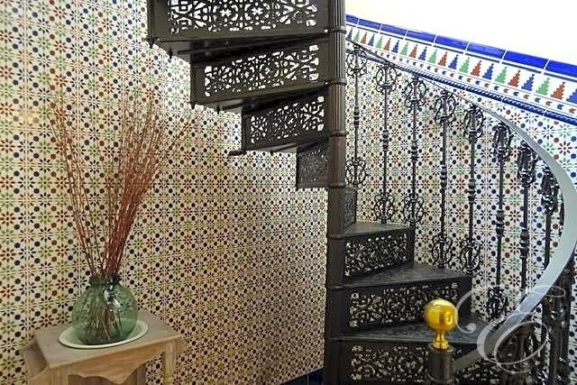 Image No.12-4 Bed Property for sale