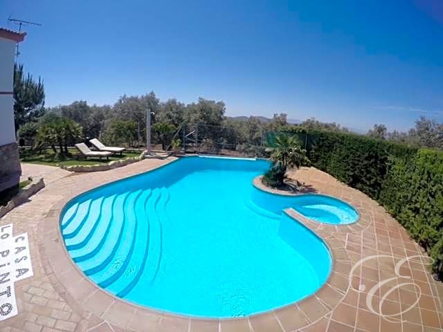 Image No.15-4 Bed Property for sale