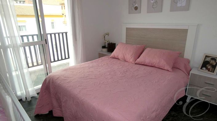 Image No.14-4 Bed Property for sale