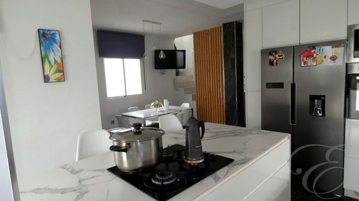 Image No.6-4 Bed Property for sale