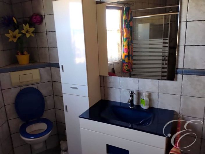 Image No.9-5 Bed Property for sale