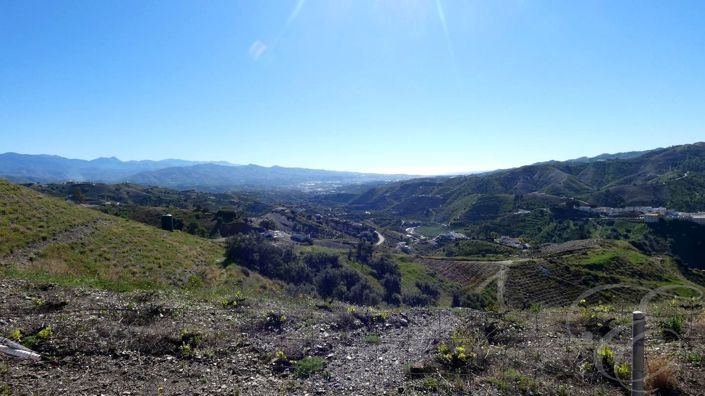 Image No.12-5 Bed Property for sale