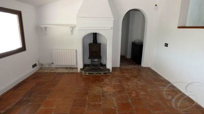 6bb65735-0004126047