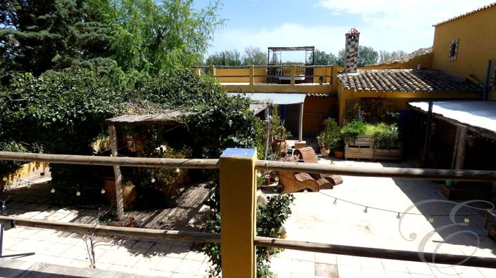 Image No.32-6 Bed Property for sale