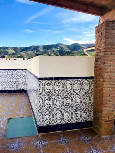 Image No.2-2 Bed Property for sale