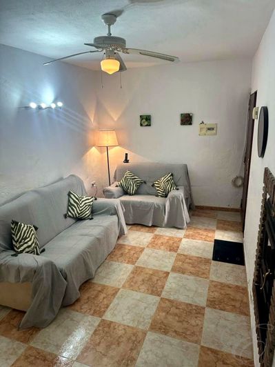 Image No.3-2 Bed Property for sale