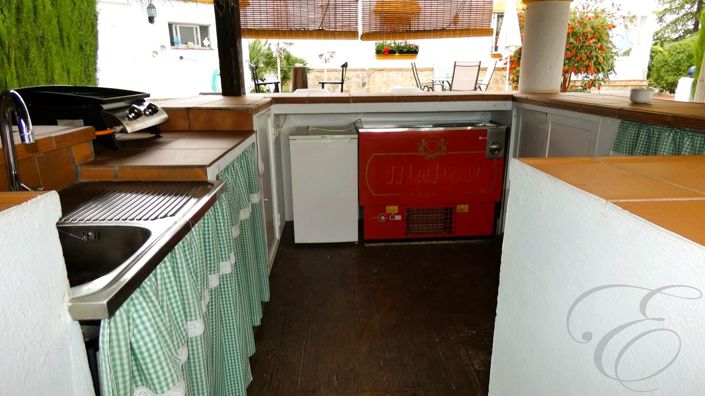 Image No.27-3 Bed Property for sale