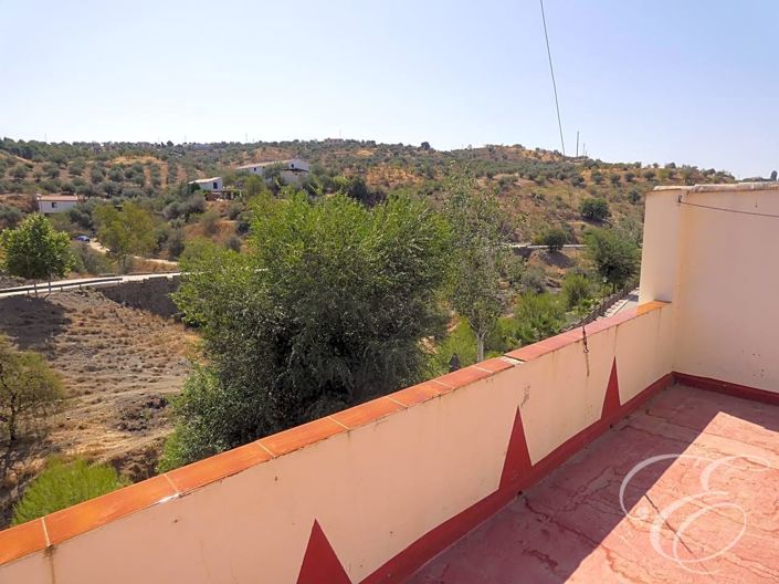 Image No.12-3 Bed Property for sale