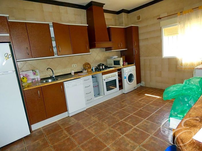 Image No.4-3 Bed Property for sale