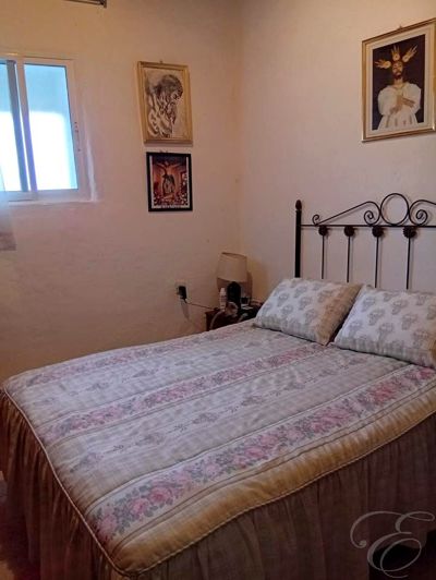 Image No.6-3 Bed Property for sale