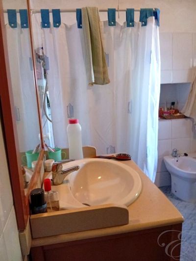 Image No.9-3 Bed Property for sale