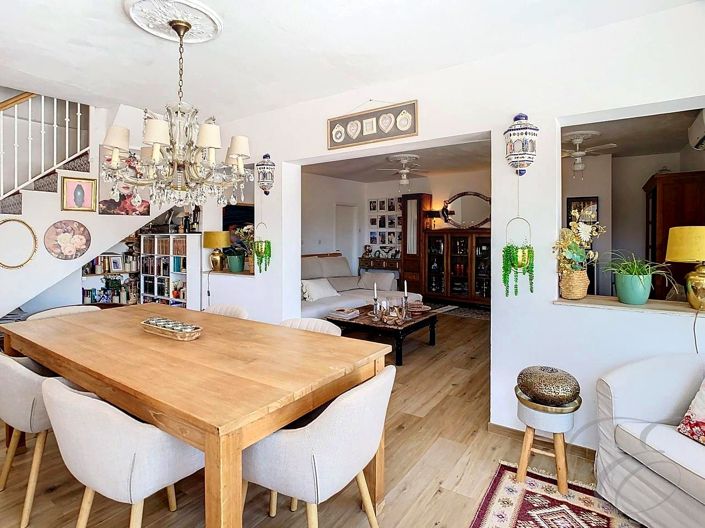 Image No.6-3 Bed Property for sale