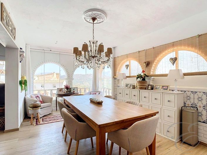 Image No.7-3 Bed Property for sale