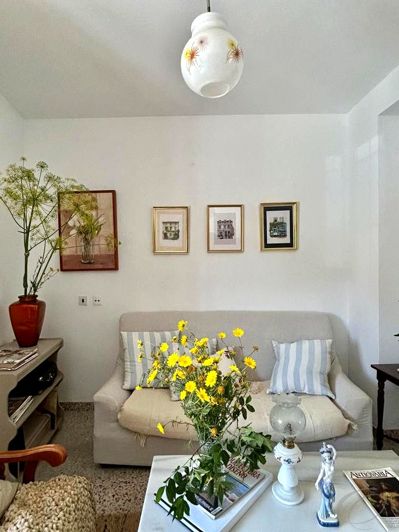 Image No.9-5 Bed Property for sale