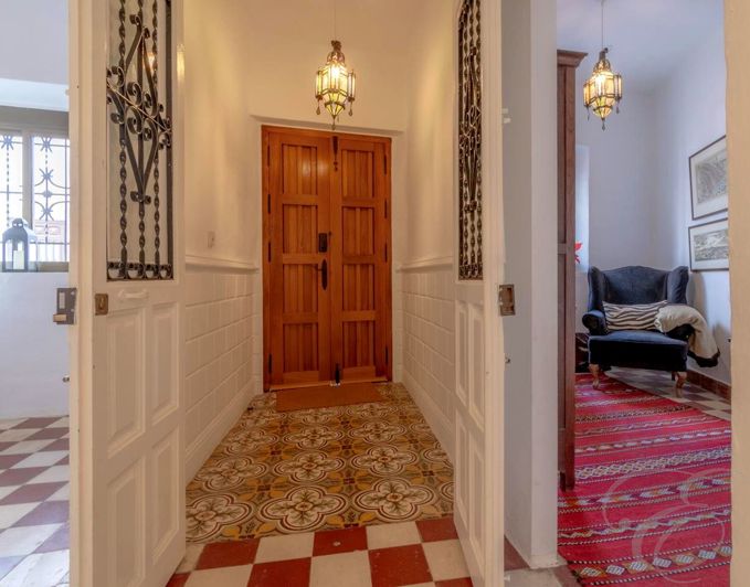 Image No.12-3 Bed Property for sale