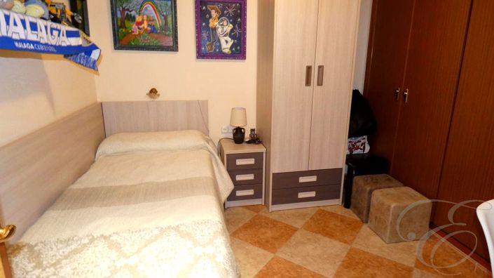 Image No.8-3 Bed Property for sale